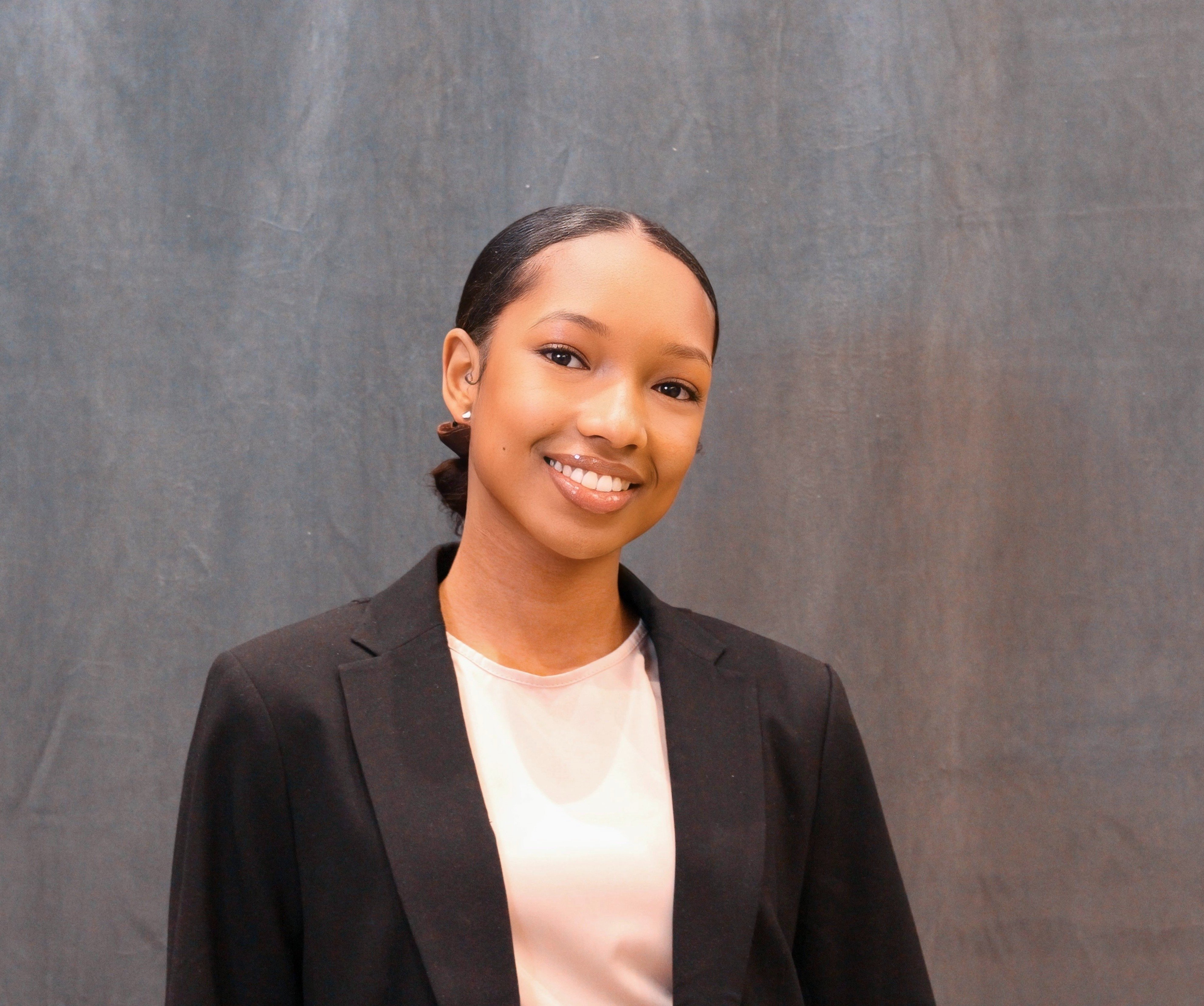 Aisata Diallo Headshot
